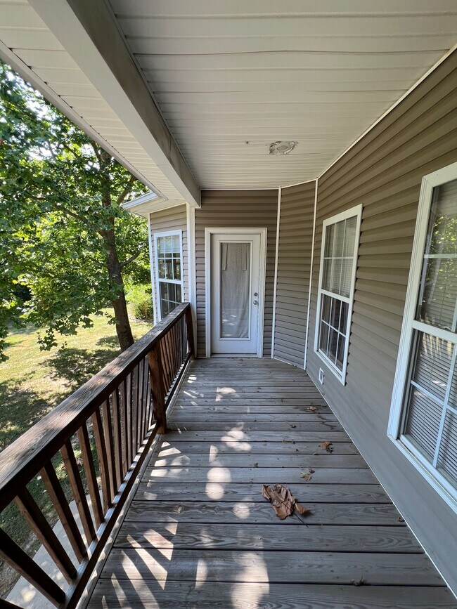 Building Photo - 1814 Villa Dr