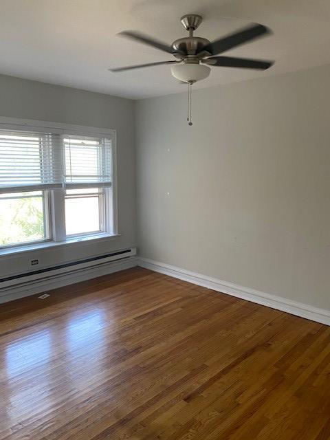 Building Photo - 3917 N Southport Ave