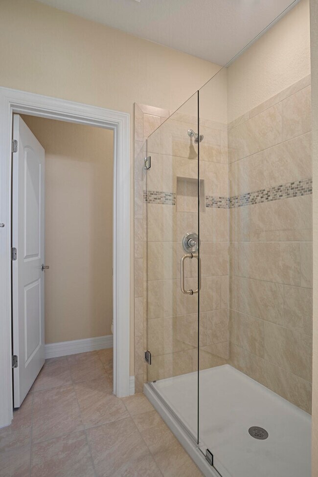 Building Photo - 4837 Chantilly Rd