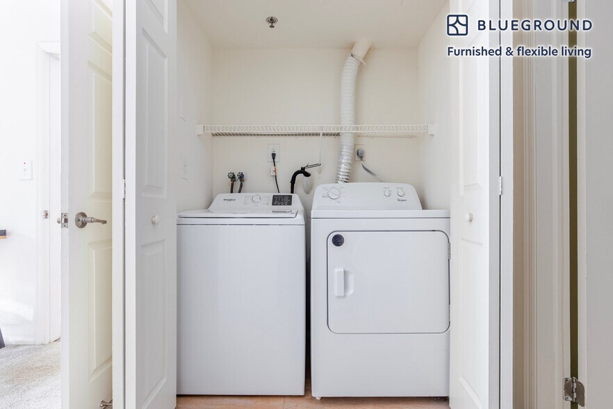 Building Photo - 444 Washington Blvd