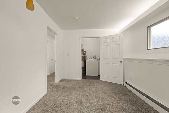 Building Photo - 4BD/2BA Anchorage Home – New Carpet, Fenced Yard, Near JBER