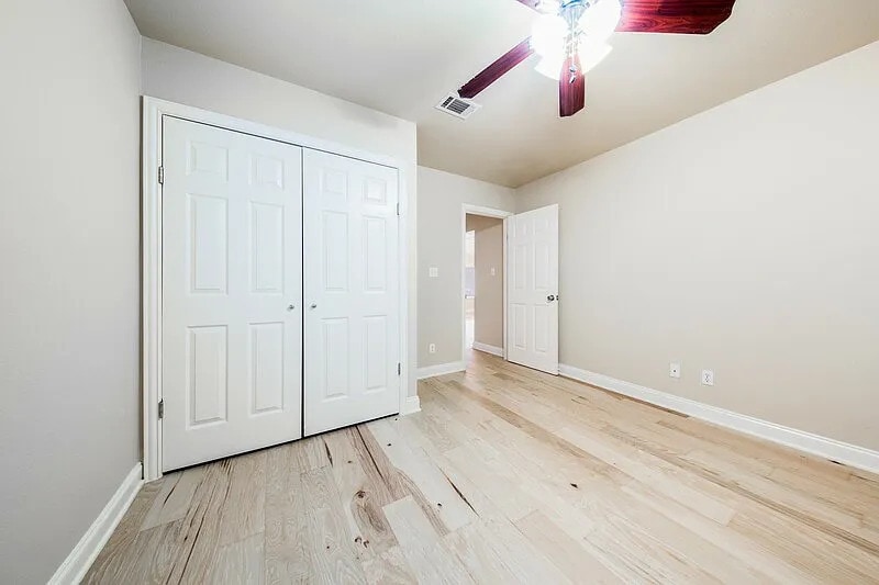 FRONT HOUSE Bedroom - 4521 Merle Dr