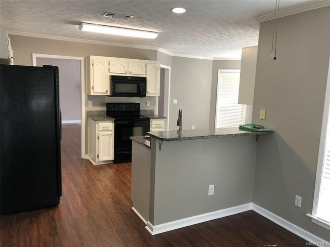 Building Photo - 115 Melvina Pl