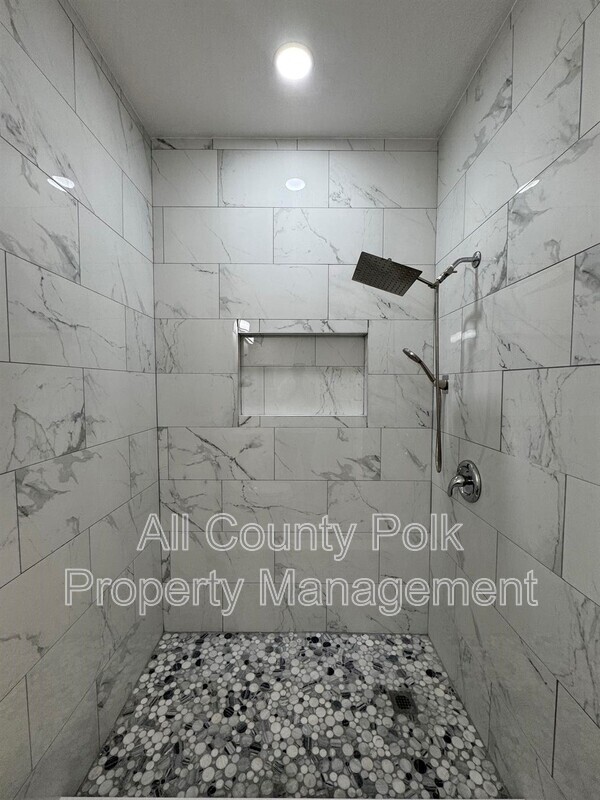 Building Photo - 4054 Winding Vine Dr