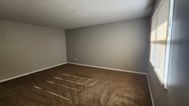 Building Photo - 102 W 8th Ave