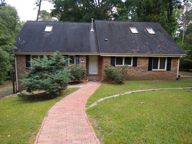 Primary Photo - Chapel Hill / 4BR House in Historic Distri...