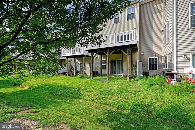 Building Photo - 8409 Wood Thrush Way