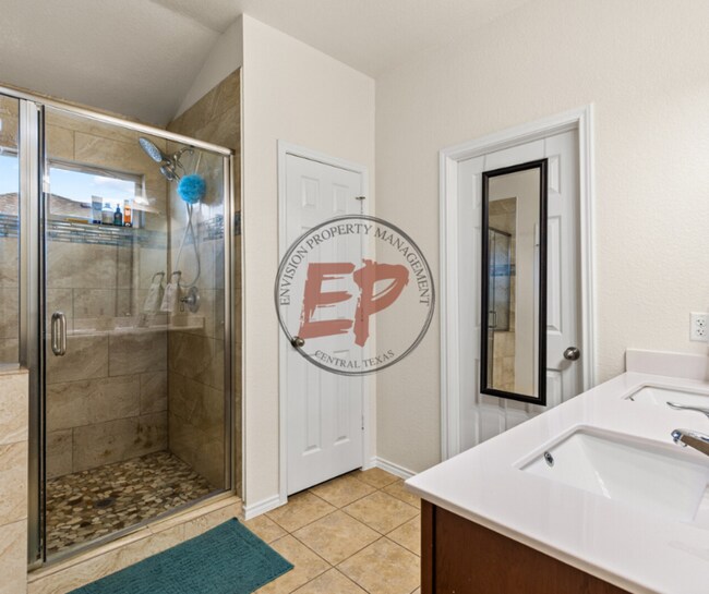 Building Photo - 403 Coby Dr