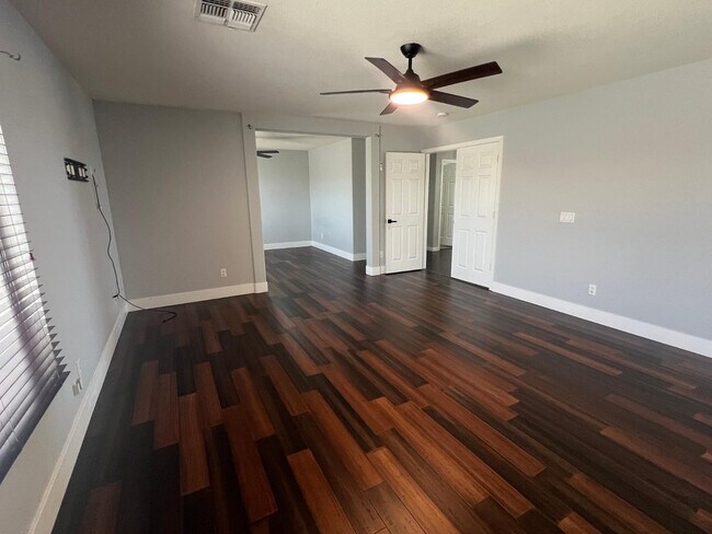 Building Photo - 11175 W Ashley Chantil Dr