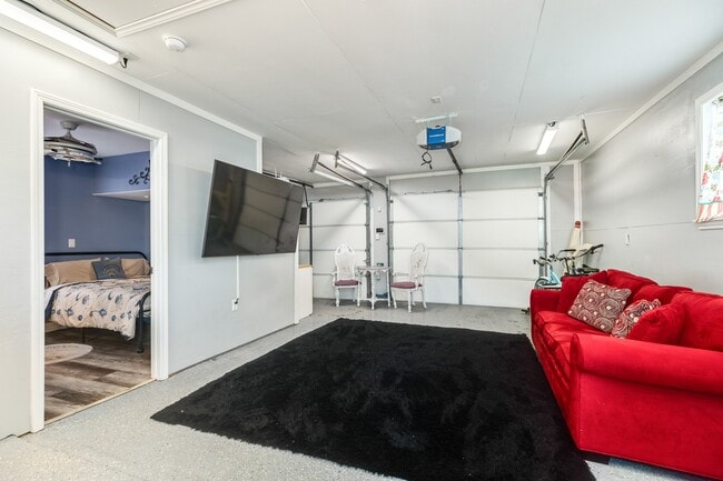 Building Photo - 4123 Avenue Q