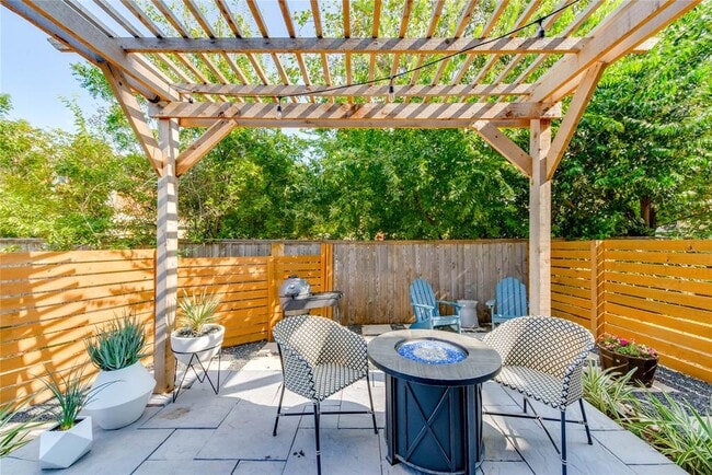 Building Photo - 1405 Hyde St