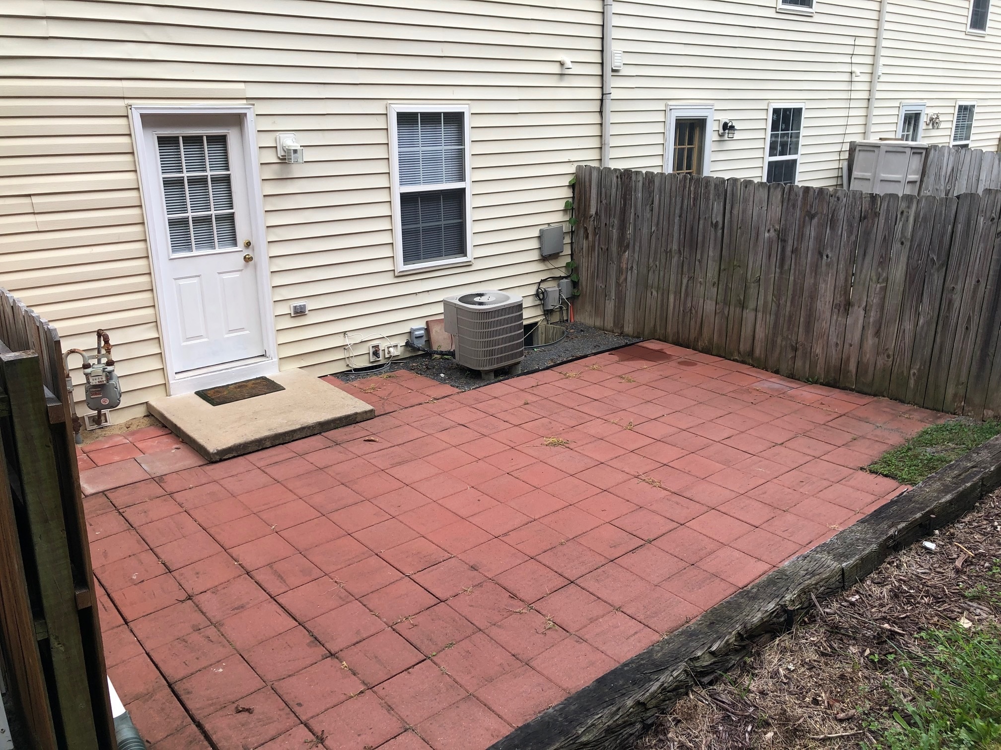 Patio - 433 Ridgefield Ave