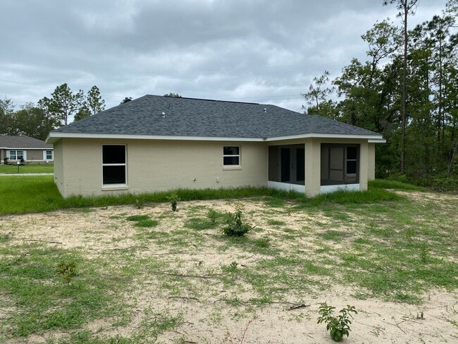 Building Photo - 6055 SW 155th St Rd