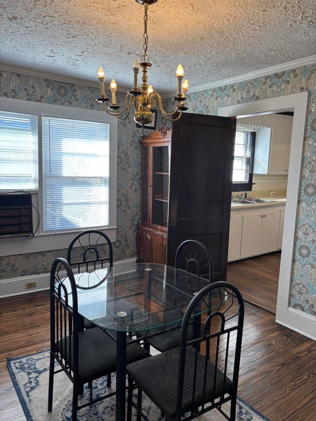 Building Photo - 107 Orange St