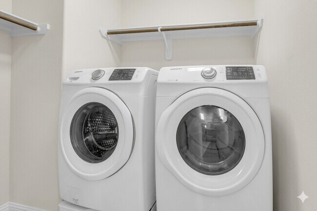 Building Photo - 1721 Upland Lakes