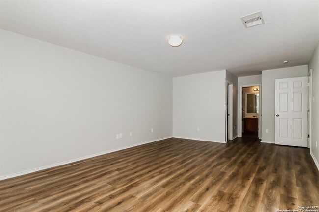 Building Photo - 6006 Ironmill Creek