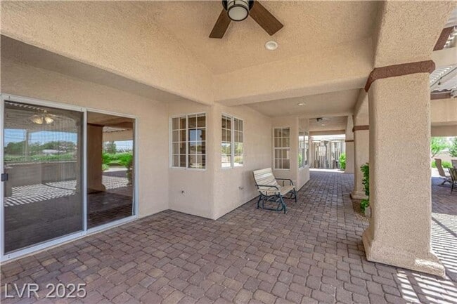 Building Photo - 1.2 Acres with Indoor & Outdoor RV Parking!!!!