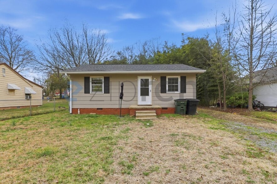 Building Photo - 1108 Walnut St