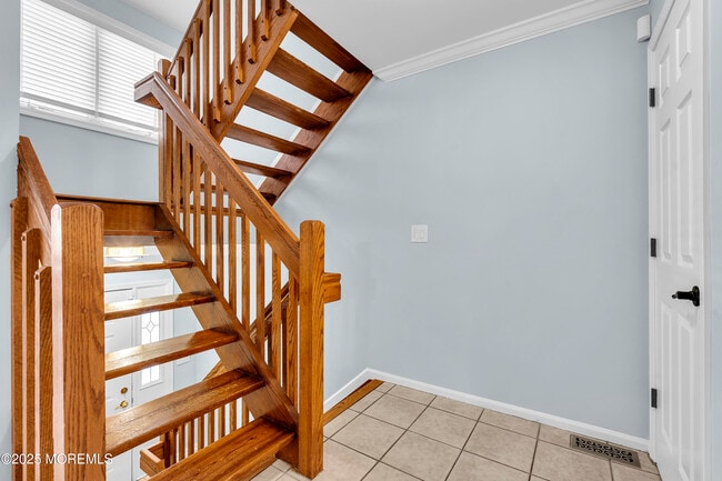 Building Photo - 203 Muskflower Ct