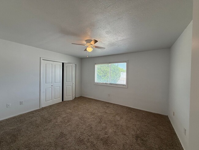 Building Photo - 313 Innsdale Terrace