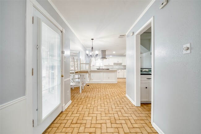 Building Photo - 3114 Cypress Point Dr