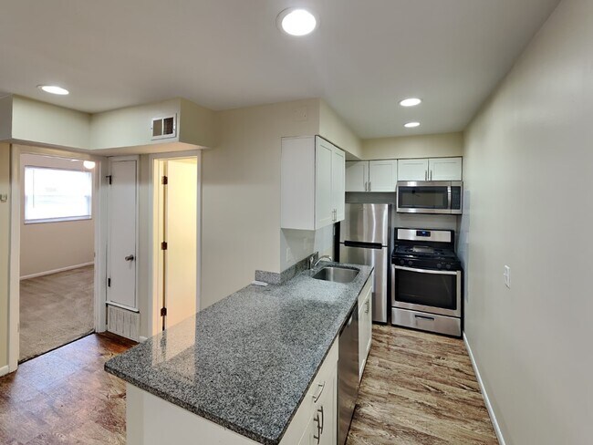 Building Photo - 31 Chittenden Ave