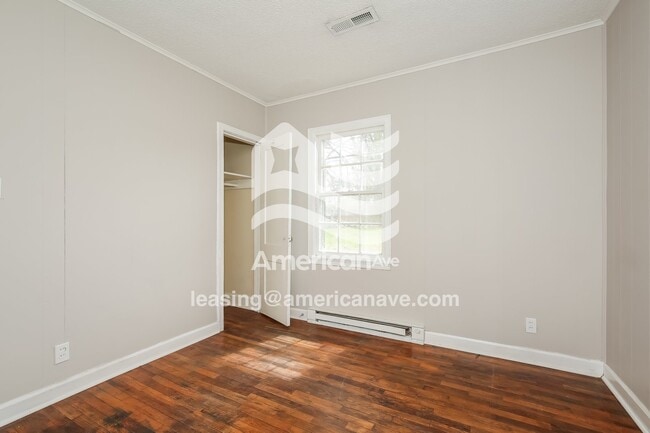 Building Photo - 403 Lowdermilk St