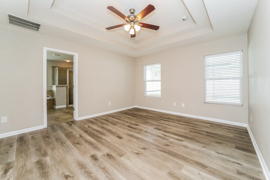 Building Photo - 15732 Tisons Bluff Rd