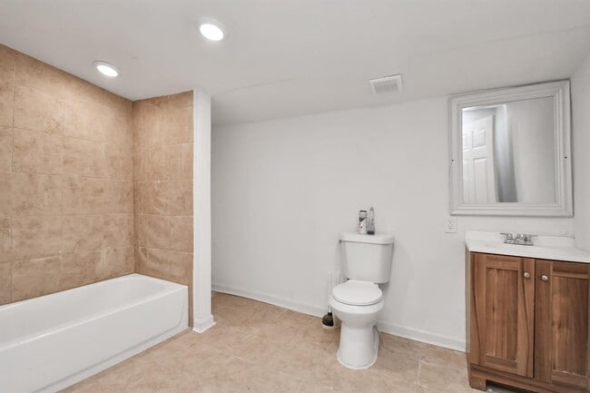 Building Photo - 5714 Doulton Dr