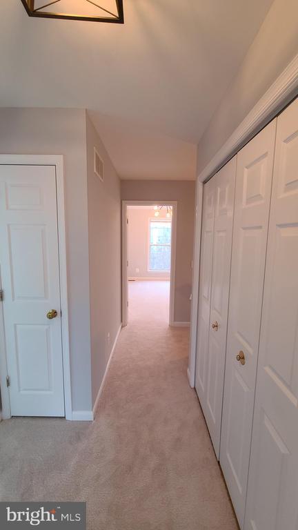 Building Photo - 47682 Sandbank Square