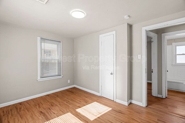 Building Photo - 161 Anistasia Dr