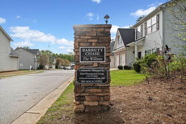 Building Photo - 82 Brookvalley Ct W
