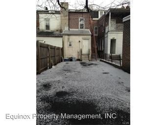 Building Photo - 218 N Madison St
