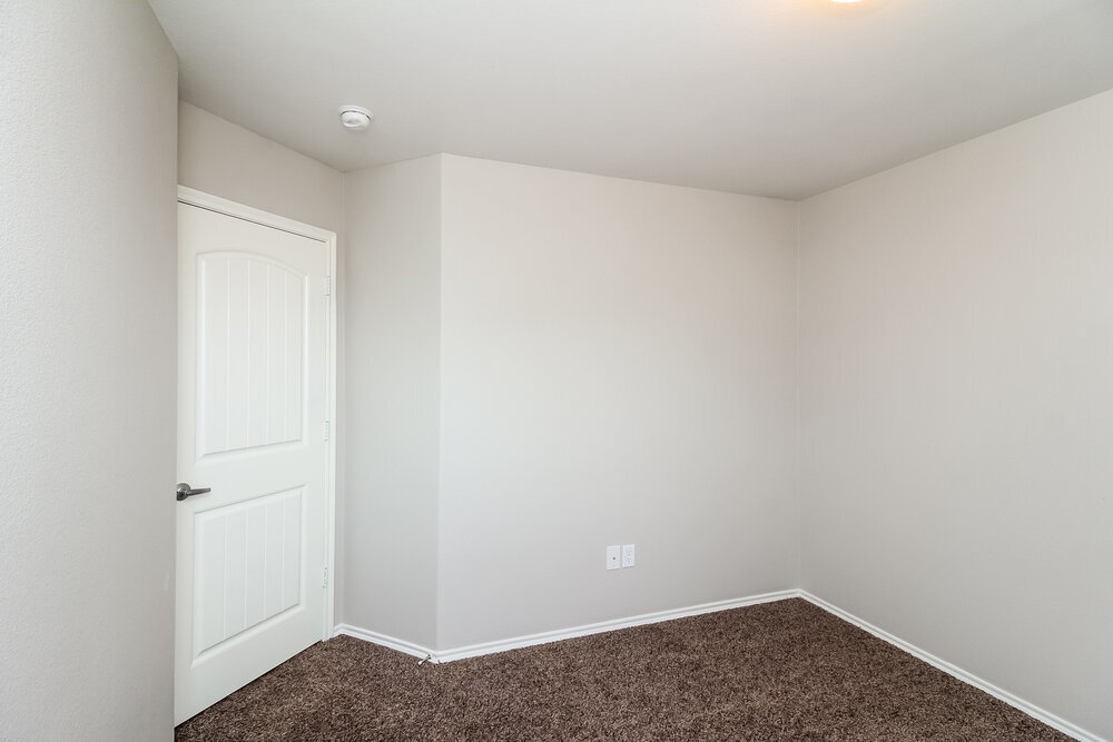 Building Photo - 2005 Blakehill Dr