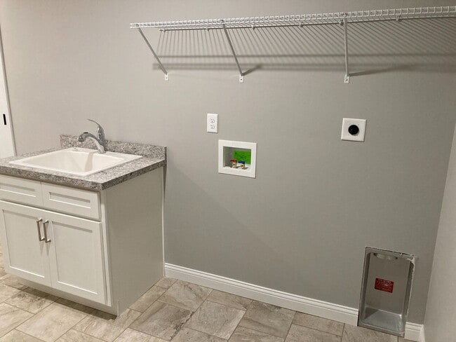 Building Photo - 116 Legacy Ct