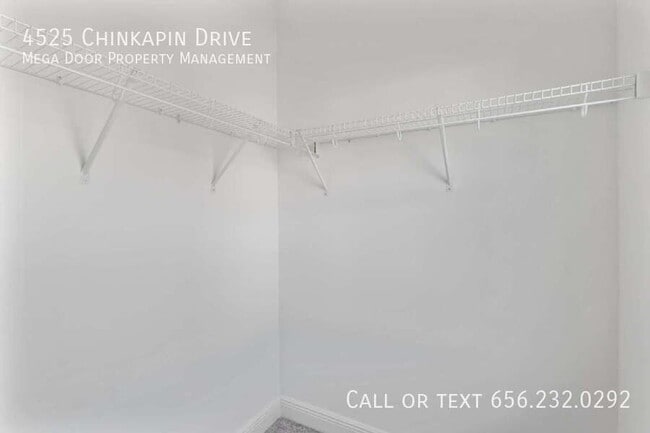 Building Photo - 4525 Chinkapin Dr