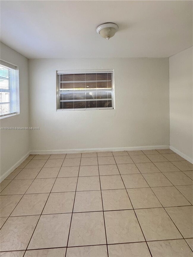 Building Photo - 2225 Taylor St