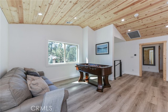 Building Photo - 578 Creekside Ln