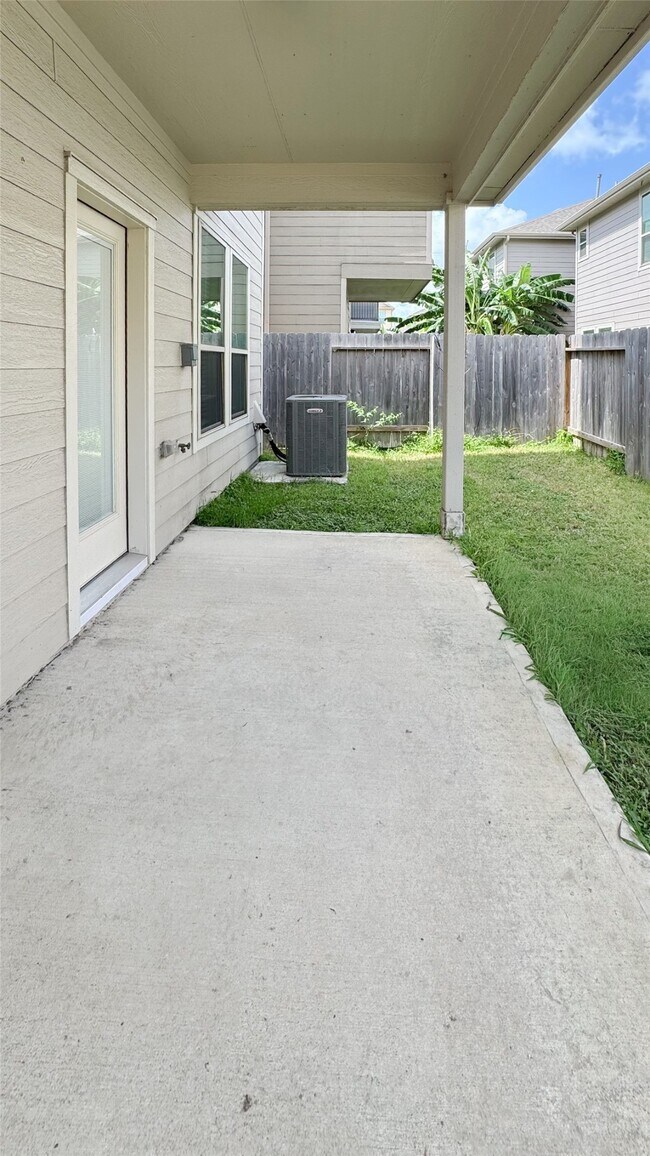 Building Photo - 3123 Yukon Trace Dr