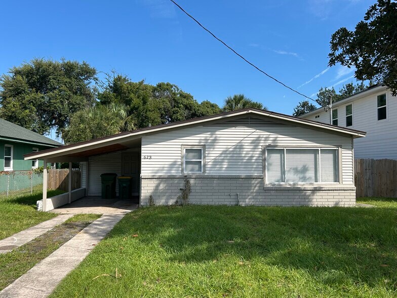 Primary Photo - 623 5th Ave S