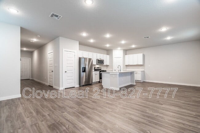 Building Photo - 5711 Topaz Wy