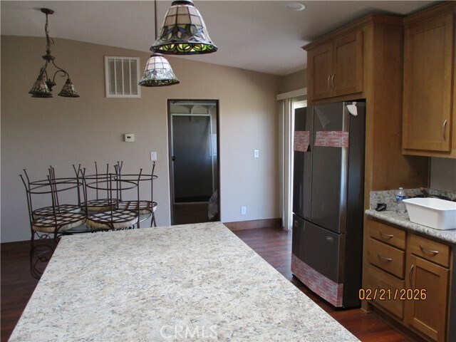 Building Photo - 34135 Cameron Dr