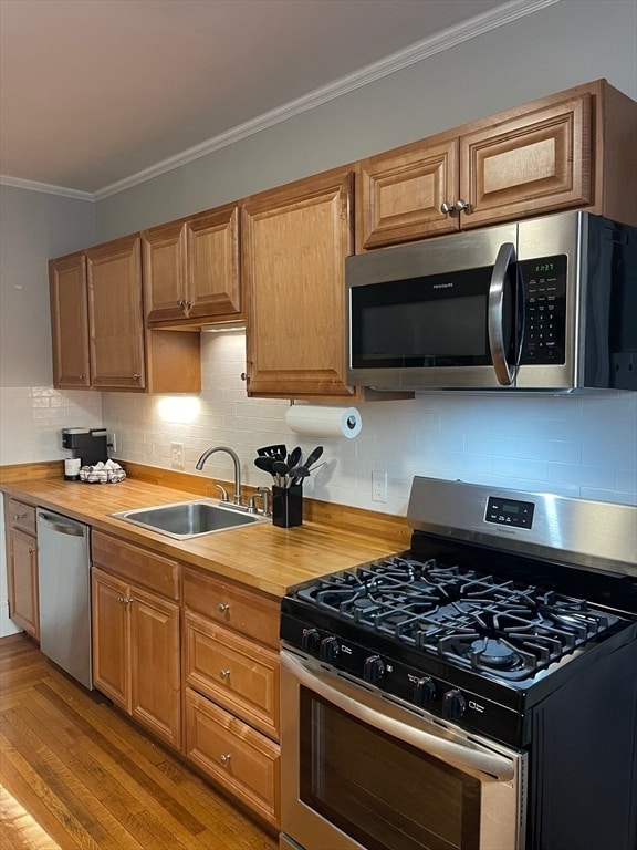 Building Photo - 12 Winnemay St