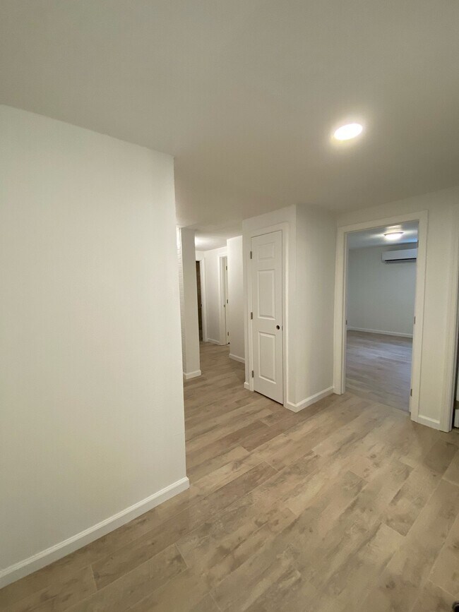 Building Photo - 67 Locust Ridge Dr