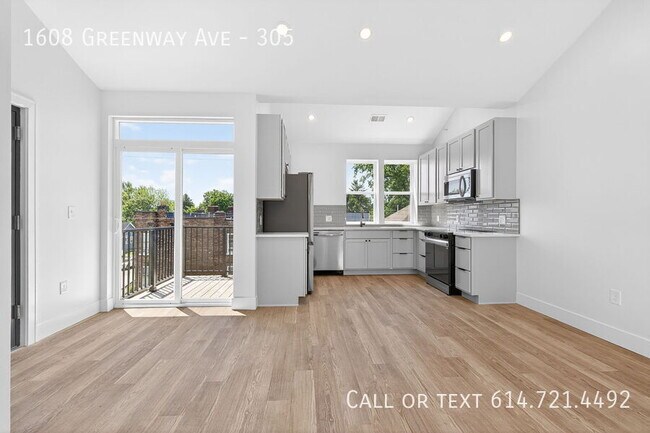 Building Photo - 1608 Greenway Ave