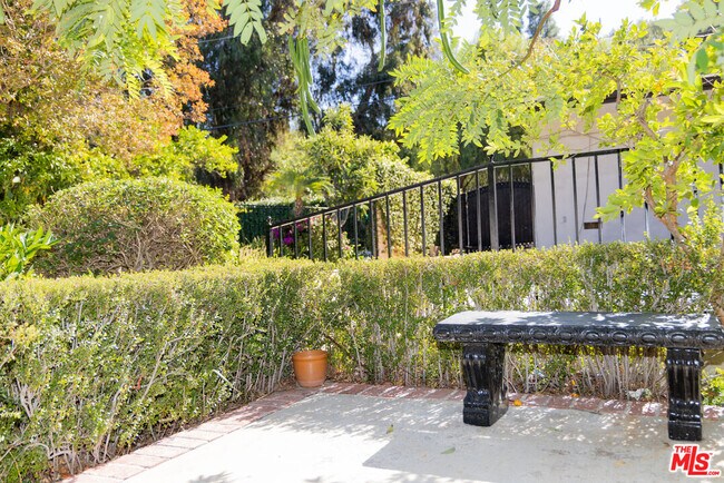 Building Photo - 24316 Burbank Blvd