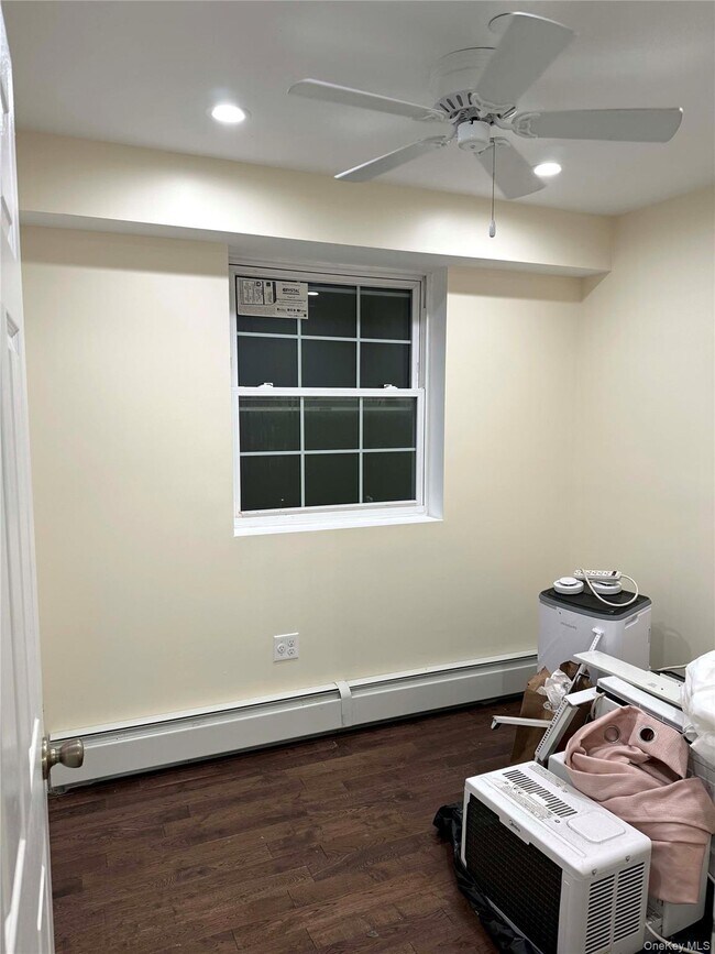 Building Photo - 30-03 73rd St