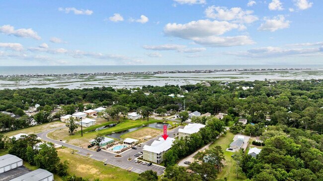 Building Photo - 587A Sunnyside Ave