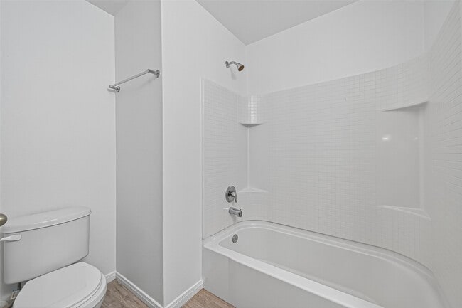Building Photo - 6009 Cypress Ln