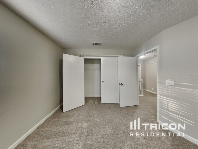 Building Photo - 100 Chitwood Ct